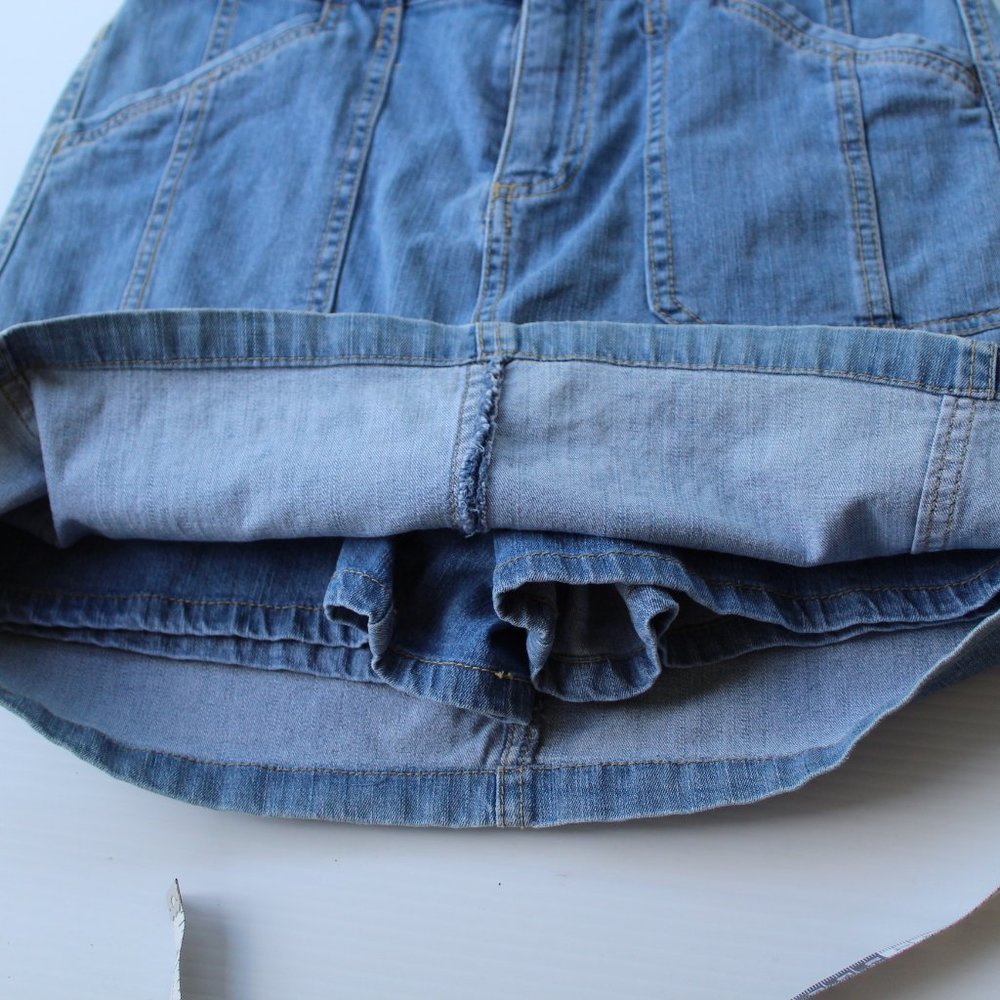 Croftt & Barrow Stretch Jean Skort Size 6 - Picture 6 of 8